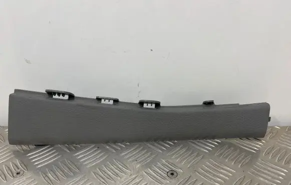 Dashboard side end trim