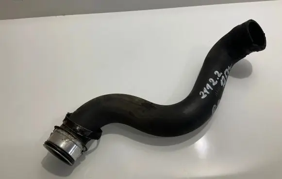 Mercedes-Benz E W211 Engine coolant pipe/hose