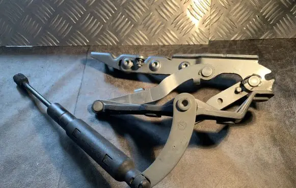 Mercedes-Benz S W221 Engine bonnet/hood hinges A2218800328