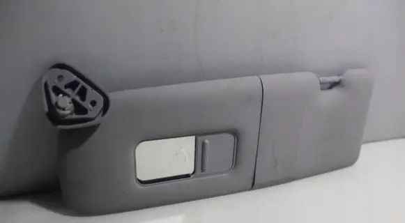 BMW 1 E81 E87 Sun visor clip/hook/bracket 