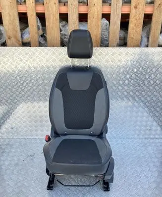 Opel Grandland X Front driver seat DG12805