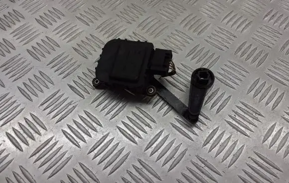 Volkswagen Golf IV A/C air flow flap actuator/motor 1J1907511C