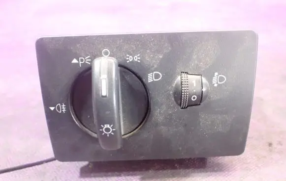 Ford Focus C-MAX Light switch 4M5T13A024EA
