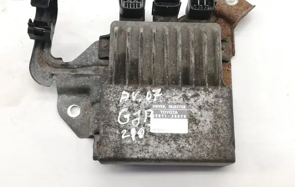 Toyota Avensis T250 Injection control unit/module 8987120070