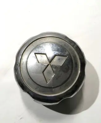 Mitsubishi Pajero Sport I Original wheel cap 085618BM