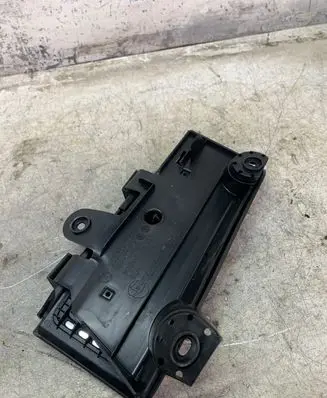 Volkswagen Touran III Foot area side trim 5qb864775