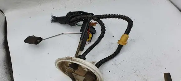 BMW 5 E60 E61 Fuel level sensor 0580303042 6765849 589152