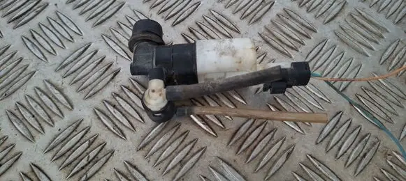 Peugeot 307 Windscreen/windshield washer pump 9641553880