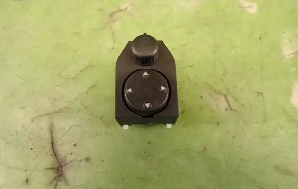 Audi A4 S4 B5 8D Wing mirror switch 8D0959565A