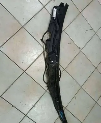 Mercedes-Benz E W212 Wiper trim A2128301213