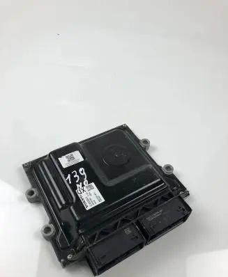 Volvo V40 Engine control unit/module 31452623