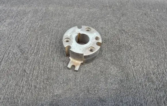 Volkswagen Golf VI Fuel pump gear (pulley) 03L130238A 03L130238