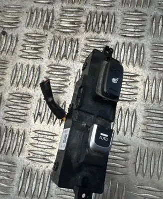 KIA Sorento Seat heating switch 93580c5110