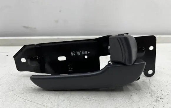 KIA K2500, K2700, K3000 Front door interior handle 826204E000GW