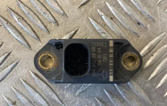 Mercedes-Benz R W251 Acceleration sensor 0045423518