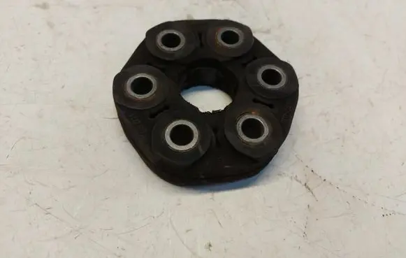BMW X1 F48 F49 Rear prop shaft donut coupling/joint 1227869