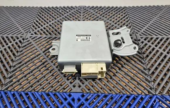 Toyota Prius+ (ZVW40) Other devices 8965047391 1129005312 JL501003902