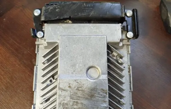 Audi A4 S4 B6 8E 8H Engine control unit/module 03g906018aq