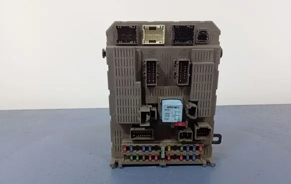 Citroen C5 Fuse box set 9644460280
