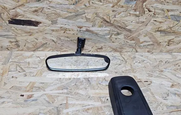 Chevrolet Malibu Rear view mirror (interior) 23420260 23232804
