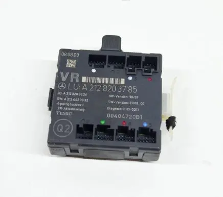 Mercedes-Benz C W204 Door control unit/module A2128203785 A2124423032