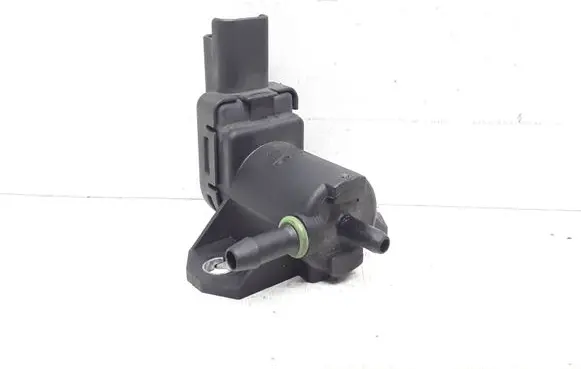 Volvo V40 Vacuum valve 9683124580