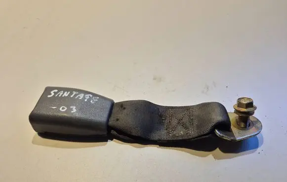 Hyundai Santa Fe Rear seatbelt buckle 