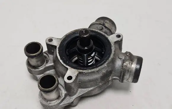 BMW M5 Thermostat 7833761 ENAC46200