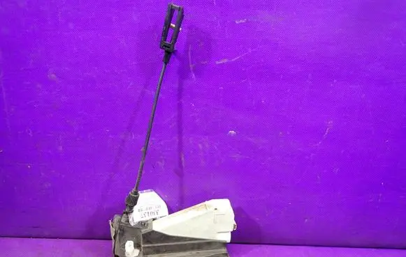 Front door lock