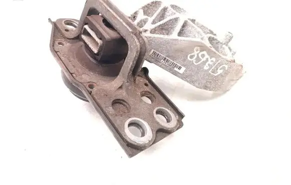 Renault Koleos I Engine mount bracket 6779806