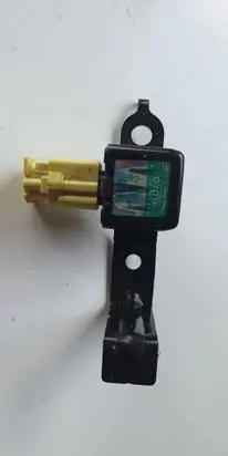 Lexus RX 330 - 350 - 400H Airbag deployment crash/impact sensor