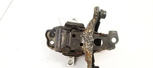 Skoda Fabia Mk1 (6Y) Engine mount bracket 6Q0199555AC