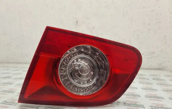 Volkswagen PASSAT B6 Tailgate rear/tail lights 3C9945094
