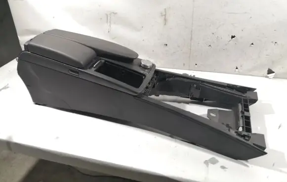 Mercedes-Benz C W204 Armrest A2046806050 A2046800150