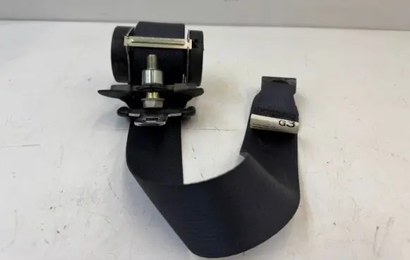 Mitsubishi Outlander Rear seatbelt 6092103