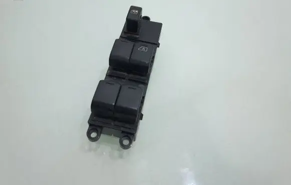 Nissan Qashqai+2 Electric window control switch 25401BB60A