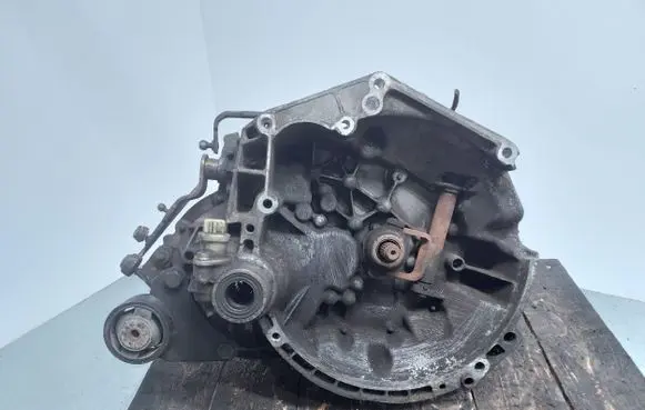 Peugeot 106 Manual 5 speed gearbox 20CC44 0068263