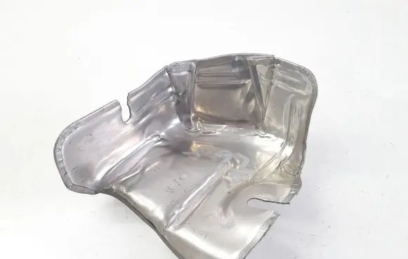 Peugeot 5008 II Heat shield in engine bay 9809695080