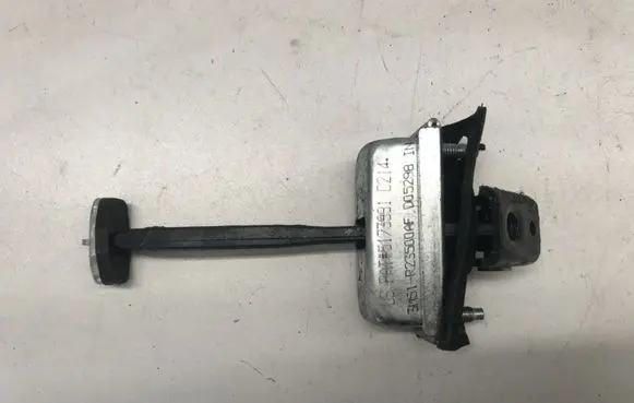 Ford C-MAX I Front door check strap stopper 3M51R23500AF