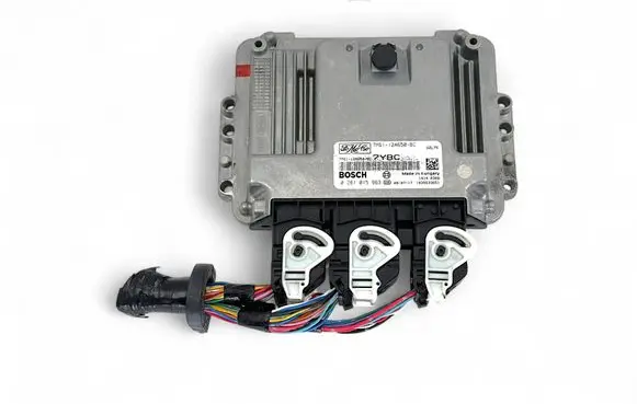 Mazda 3 I Engine control unit/module 7M6112A650BC 0281015963 7M61-12A650-BC