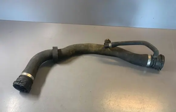 BMW X3 E83 Engine coolant pipe/hose 3401562