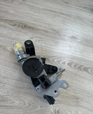 BMW 5 F10 F11 Tailgate window lock/catch/latch 7308831