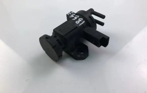 Peugeot 607 Turbo solenoid valve 9635704380