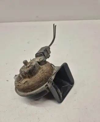 Skoda Octavia Mk2 (1Z) Horn signal 703881157