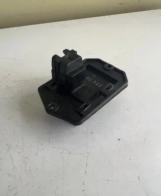 Toyota RAV 4 (XA20) Heater blower fan relay 