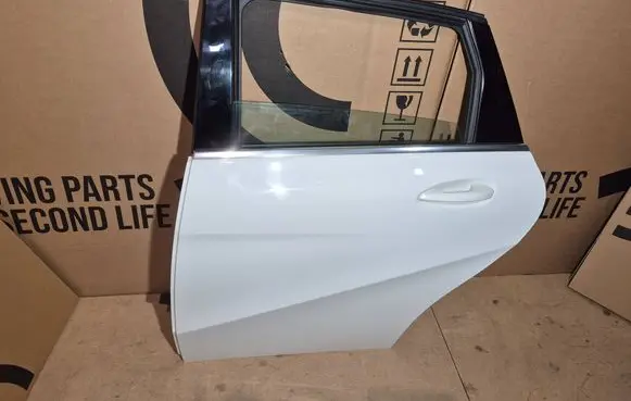 Mercedes-Benz B W246 W242 Rear door 