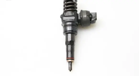 Skoda Octavia Mk2 (1Z) Fuel injector 038130073AG