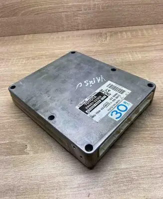 Toyota Yaris Engine control unit/module ECU 8966152302 2110007452