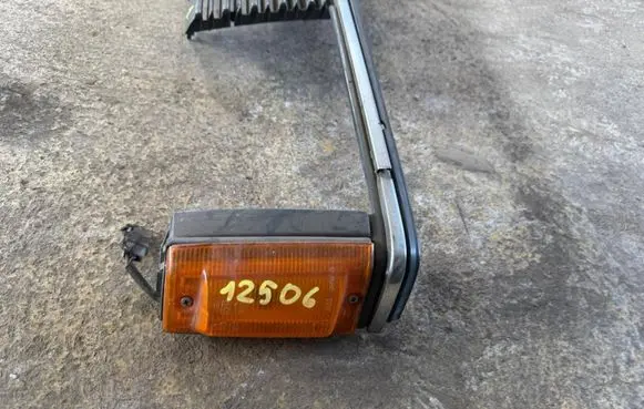 Nissan Prairie Front grill E46163