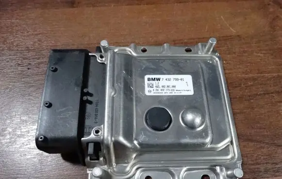 BMW M5 Other control units/modules 7432799g30